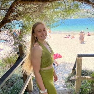 Meet your Posher, Chelsey